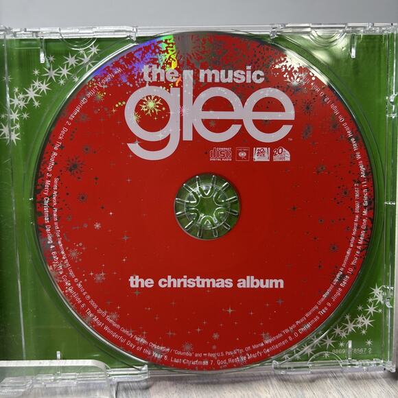 Glee – The Music: The Christmas Album (CD, 2010, Columbia) Holiday Soundtrack - Picture 4 of 5
